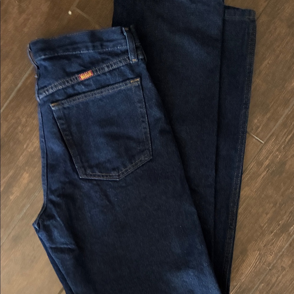 NWOT Brand New Dark Blue Denim Jeans. 32 x 34